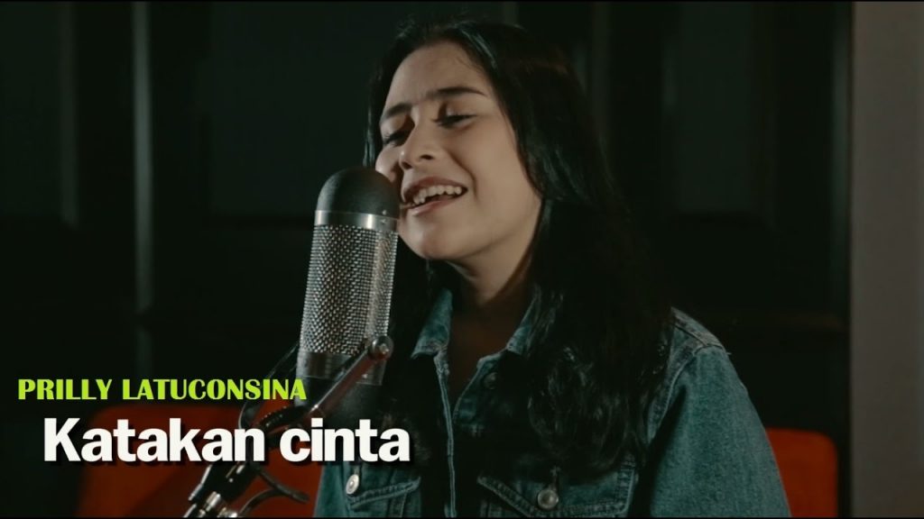 Prilly Latuconsina - Katakan Cinta (Offical Lyric Video) OST. BMBP Bawang Merah Bawang Putih