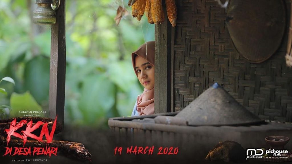 Tissa Biani Sebagai Nur di Film KKN di Desa Penari, Sedang Melihat Sesuatu, Apa Menurut Kalian?