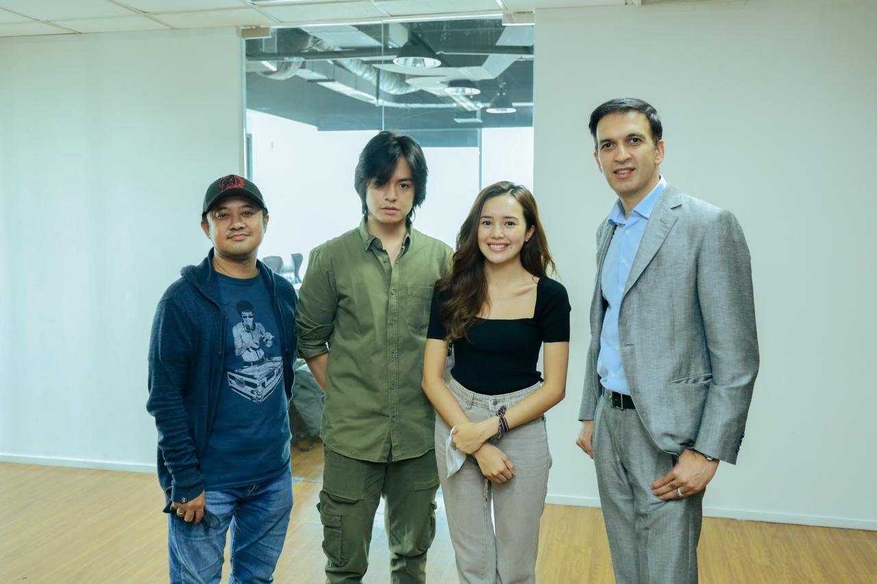 Syukuran untuk series terbaru MD Entertainment, ‘Antares’ bersama Angga Yunanda, Beby Tshabina dan sutradara oleh Rizal Mantovani!